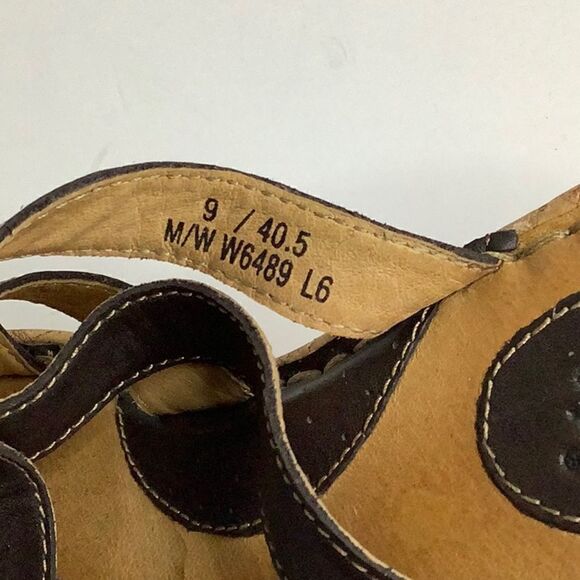 Born Brown Wedge Heel Sandals Size 9‎ - Picture 13 of 16